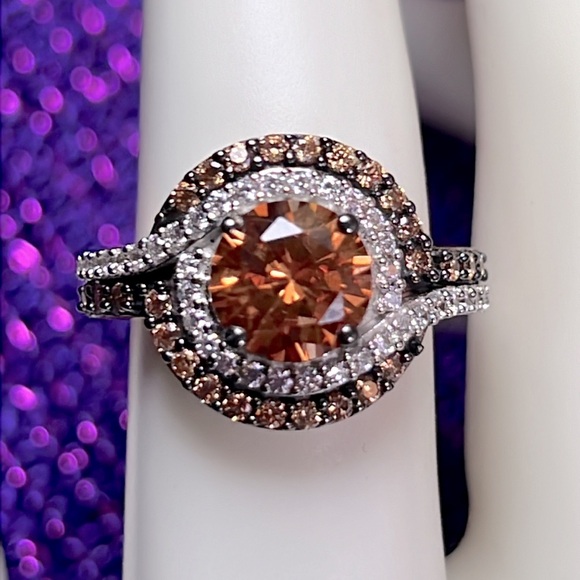 Bella Luce Champagne & White Diamond Simulants Ring - Picture 3 of 8